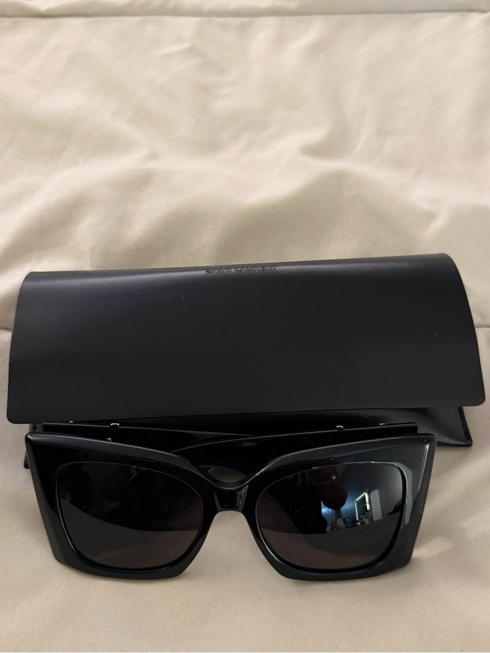 Yves Saint Laurent Black Oversized Cat-Eye Sunglasses